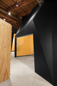 PixMob offices in Montréal by MU Architecture and Jean de Lessard – Designers Créatifs